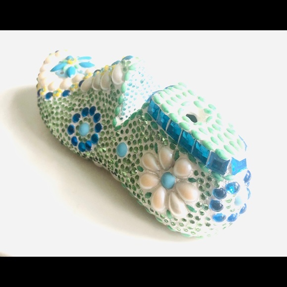 art objects - Picture 7 of 16